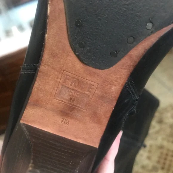 FRYE LEATHER KNEE HIGH RIDING BOOTS - Picture 10 of 11